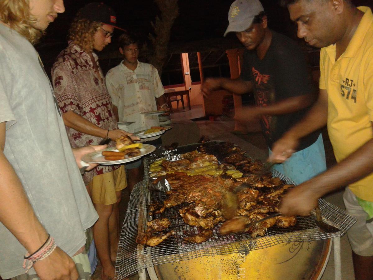 Ram'S Surfing Beach,Midigama Hotel Luaran gambar