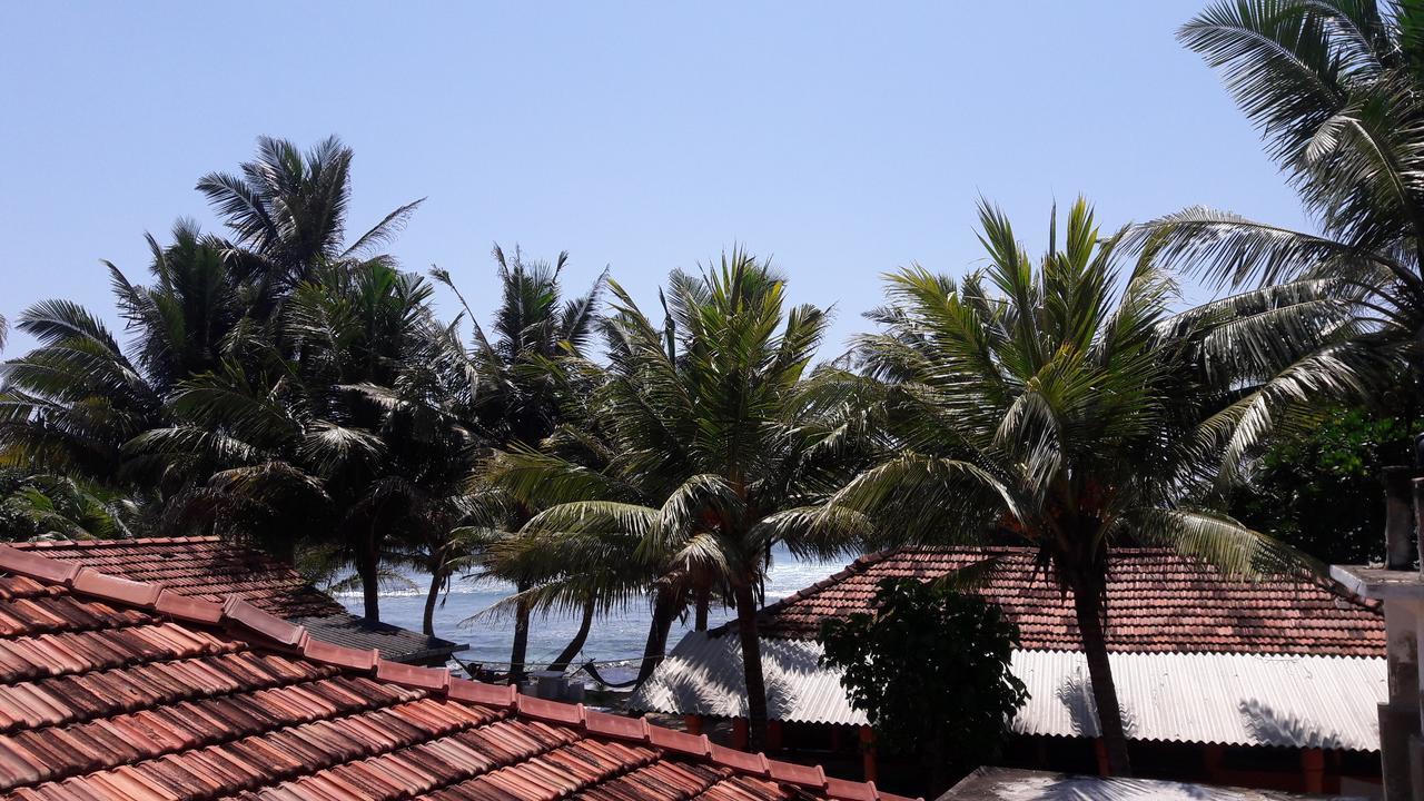 Ram'S Surfing Beach,Midigama Luaran gambar